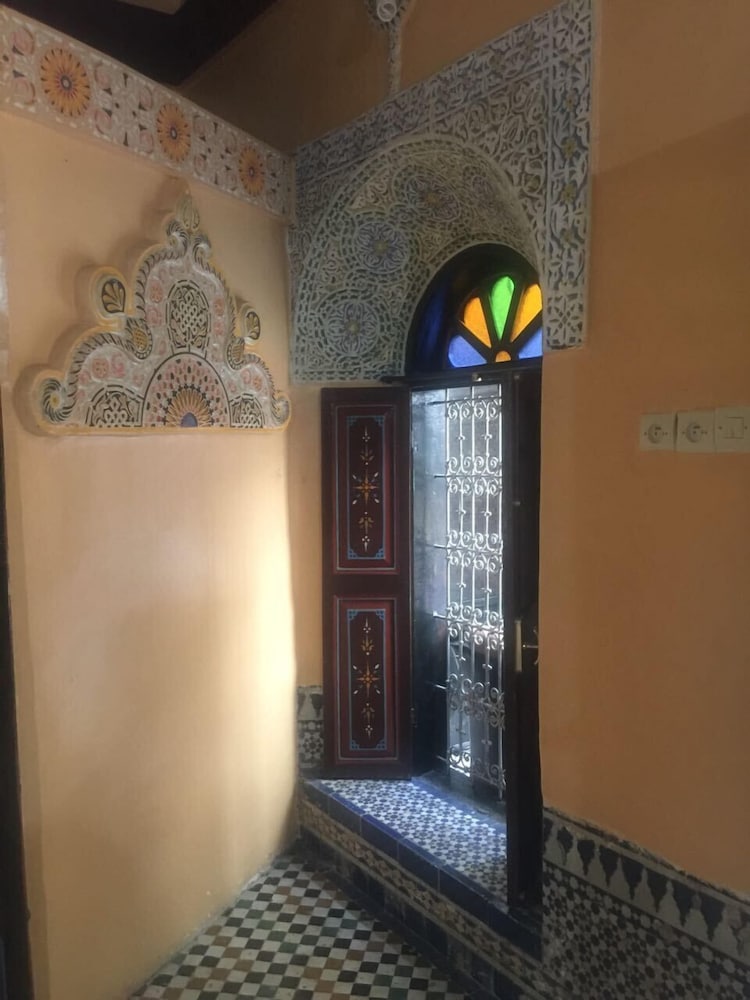 Dar El Karaweiene