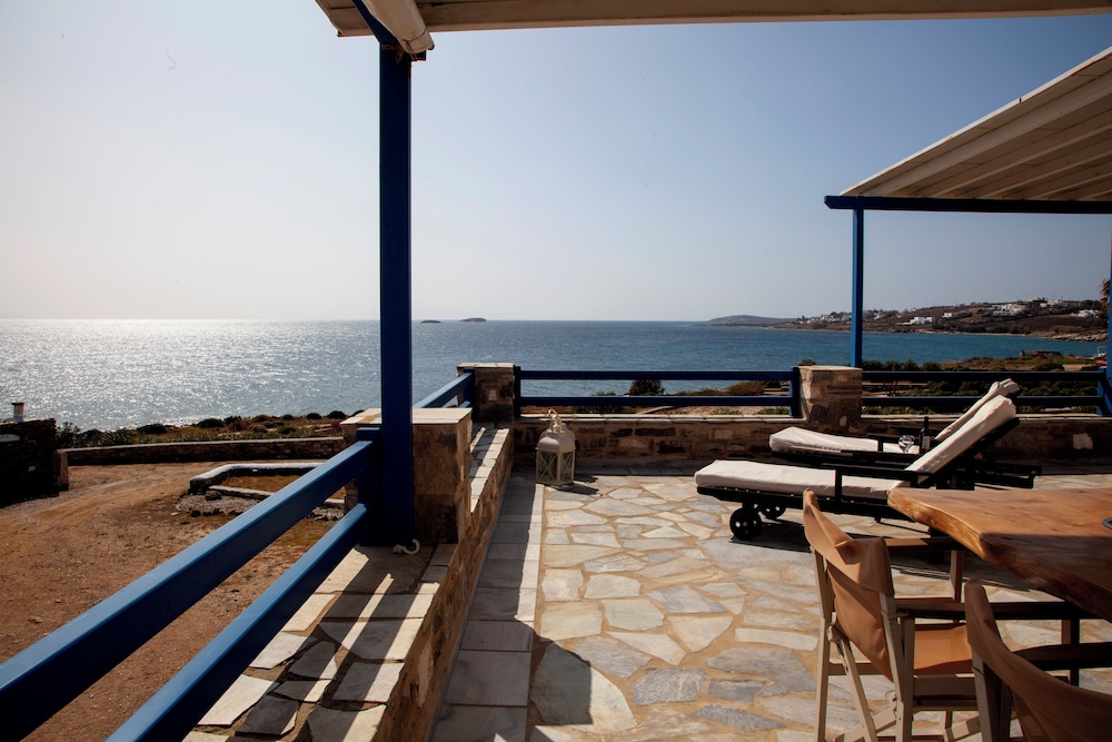 AURA PAROS