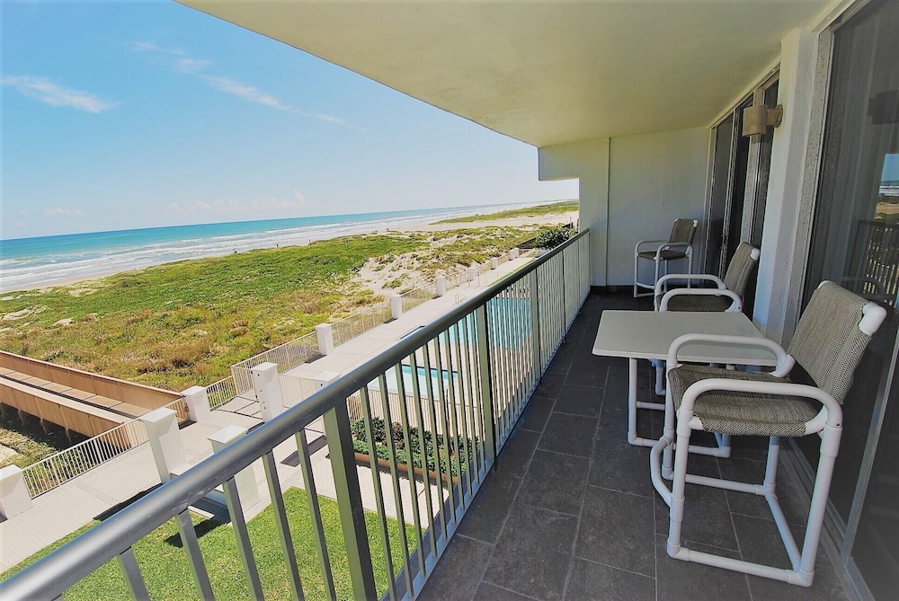 Breakers Unit #307 2 Bedroom Condo by RedAwning