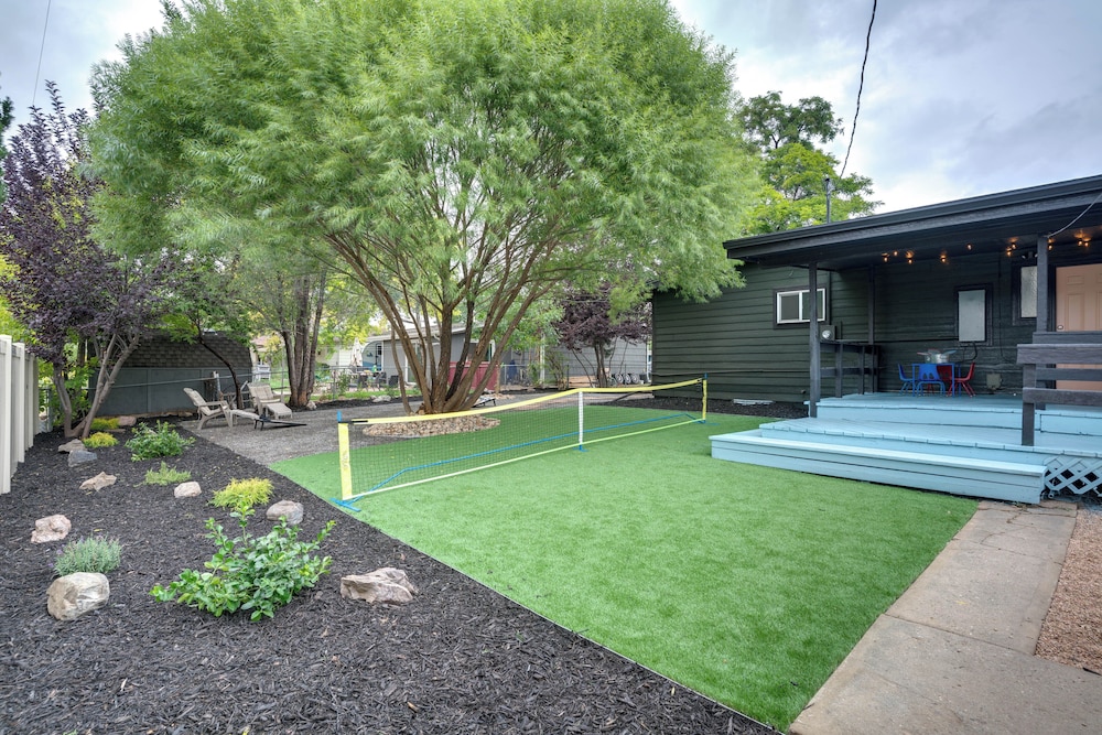 Game Room & Fire Pit: Family-friendly Loveland Gem