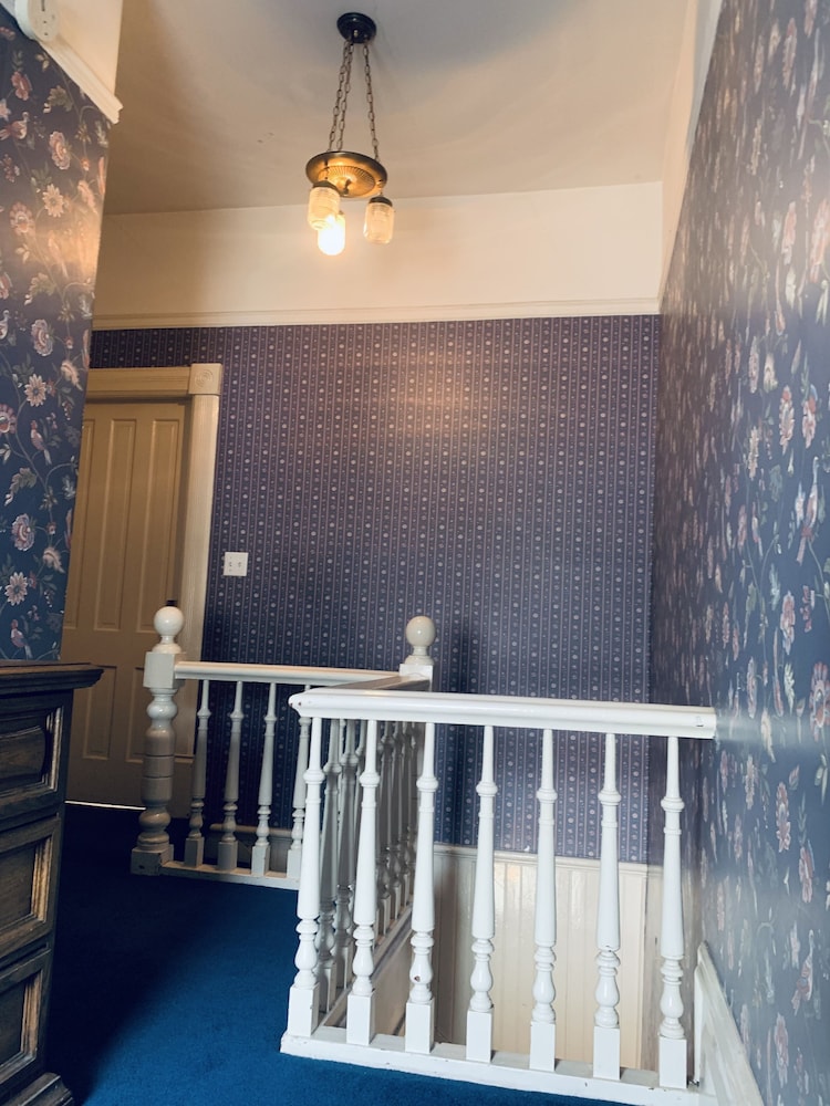 Towle House 1006
