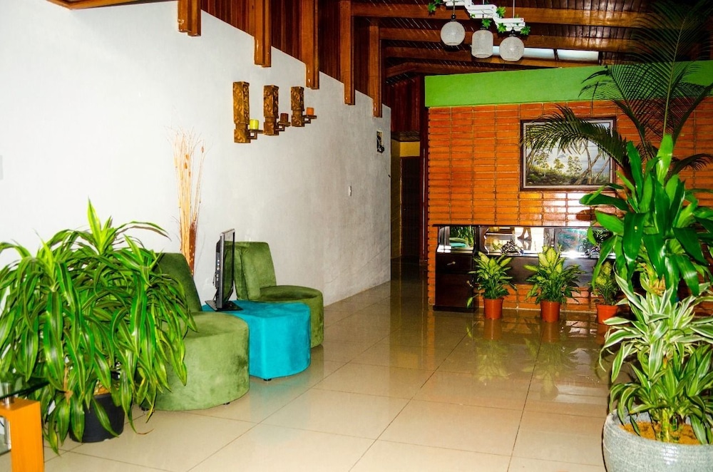 Hotel Villa Hostel - Image 1