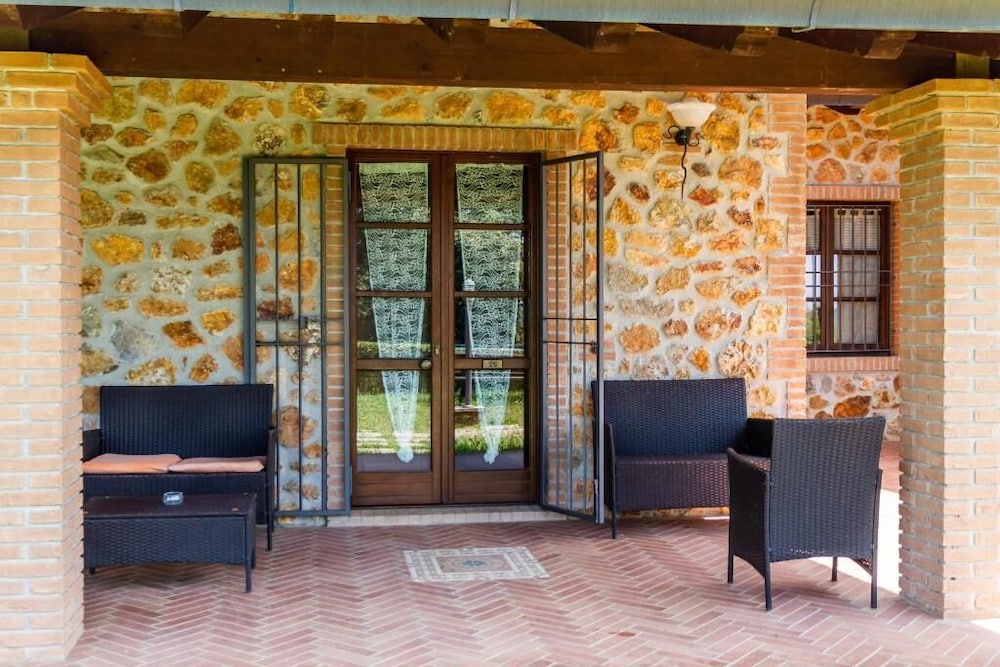 Alma del Lago Charming Apartments