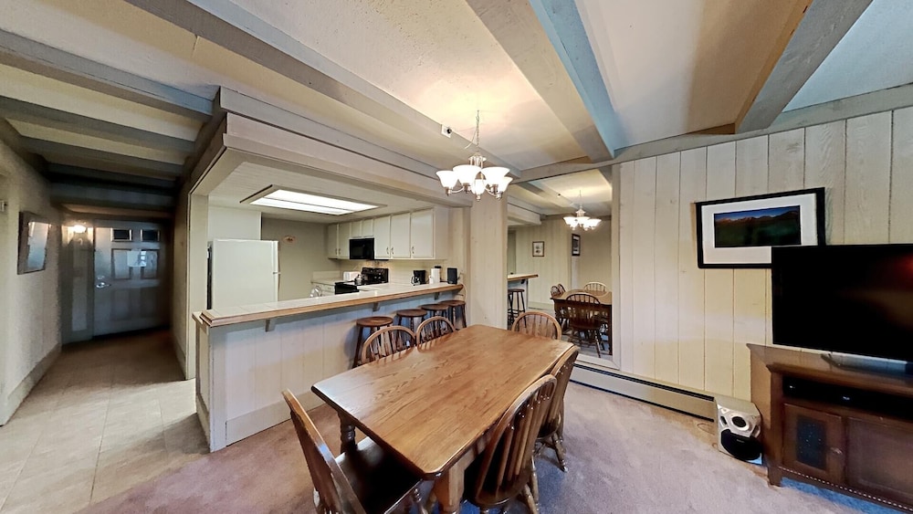 2 Bedroom Condo with Amazing Unobstructed Mountain View! Steps from Canyon Lodge! by RedAwning view 5