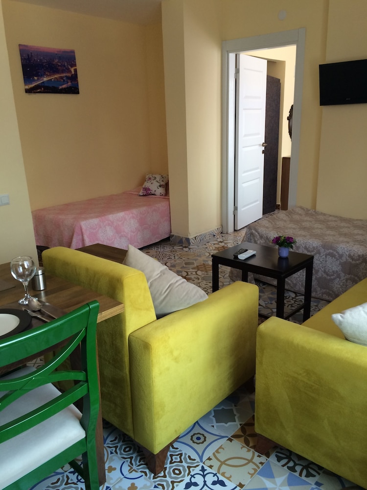 Turkish Apart Hotel