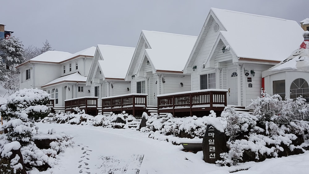 Hapcheonho View Smile Pension