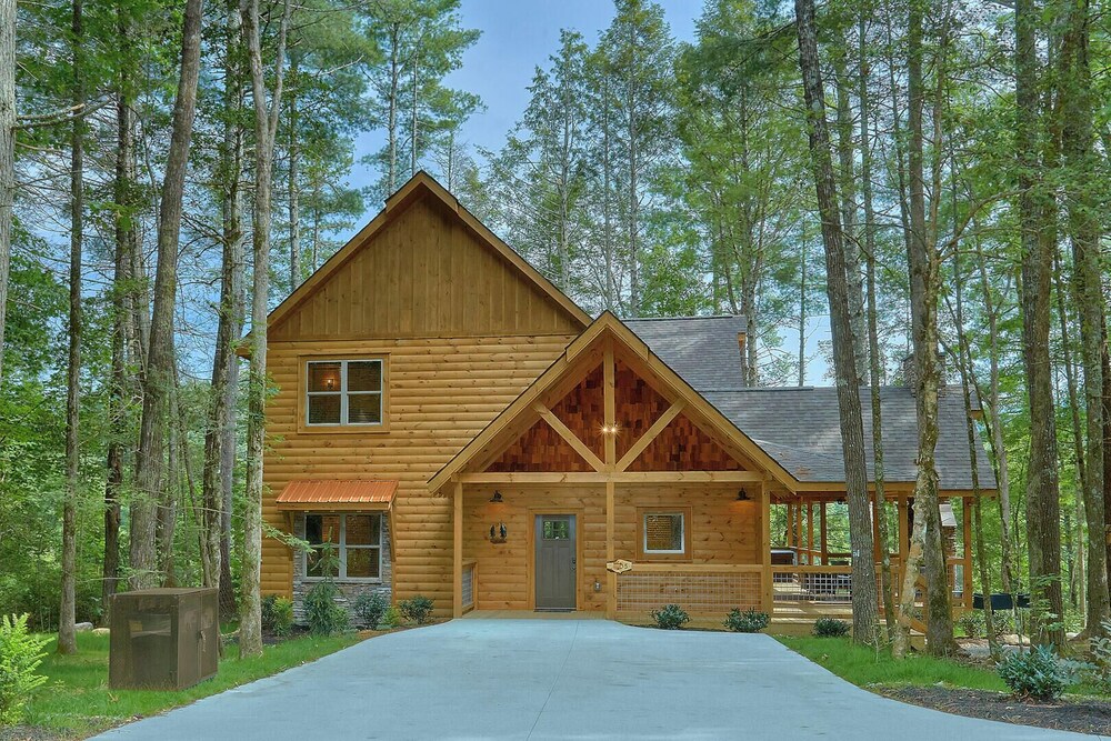 Adventure Lodge