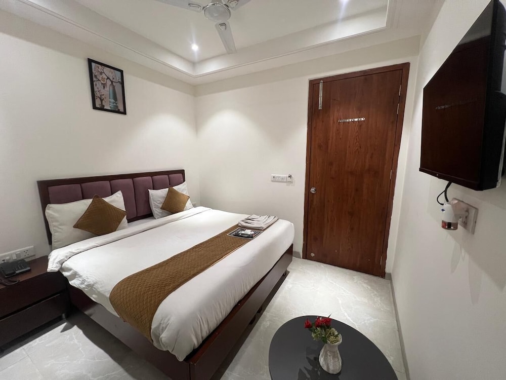 SS Hotel