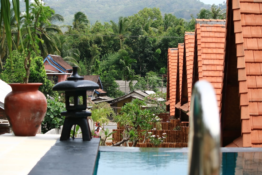 Yoki's Bungalows