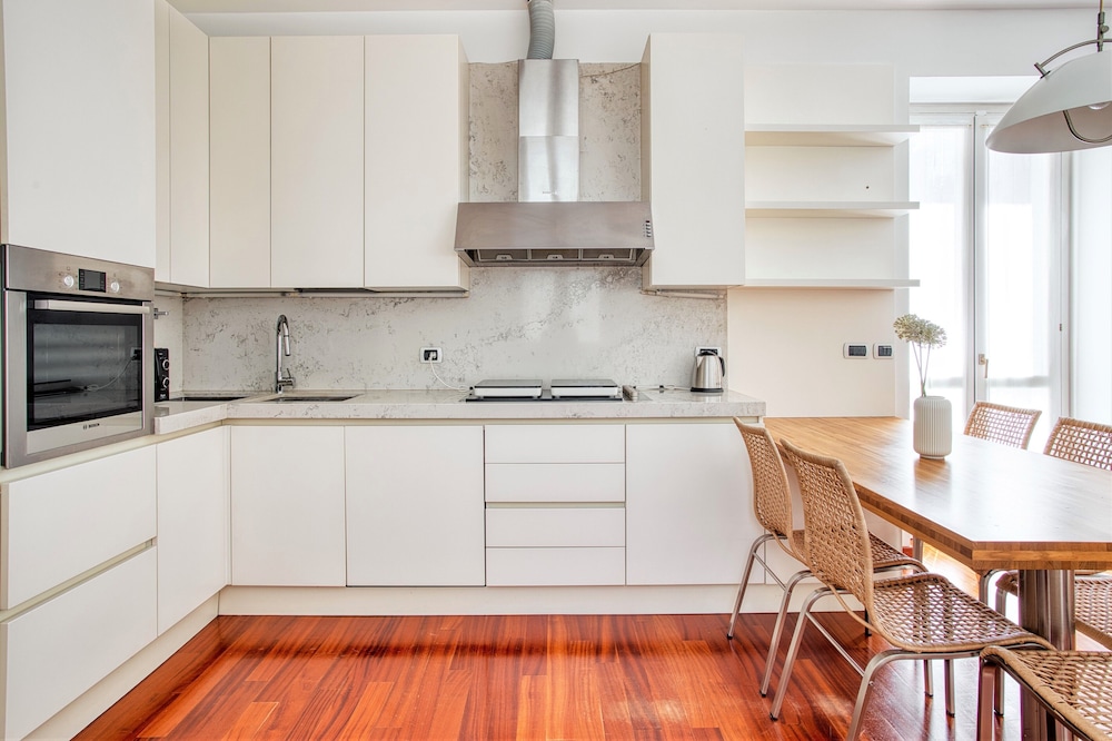JOIVY Bright Flat near Parco Sempione