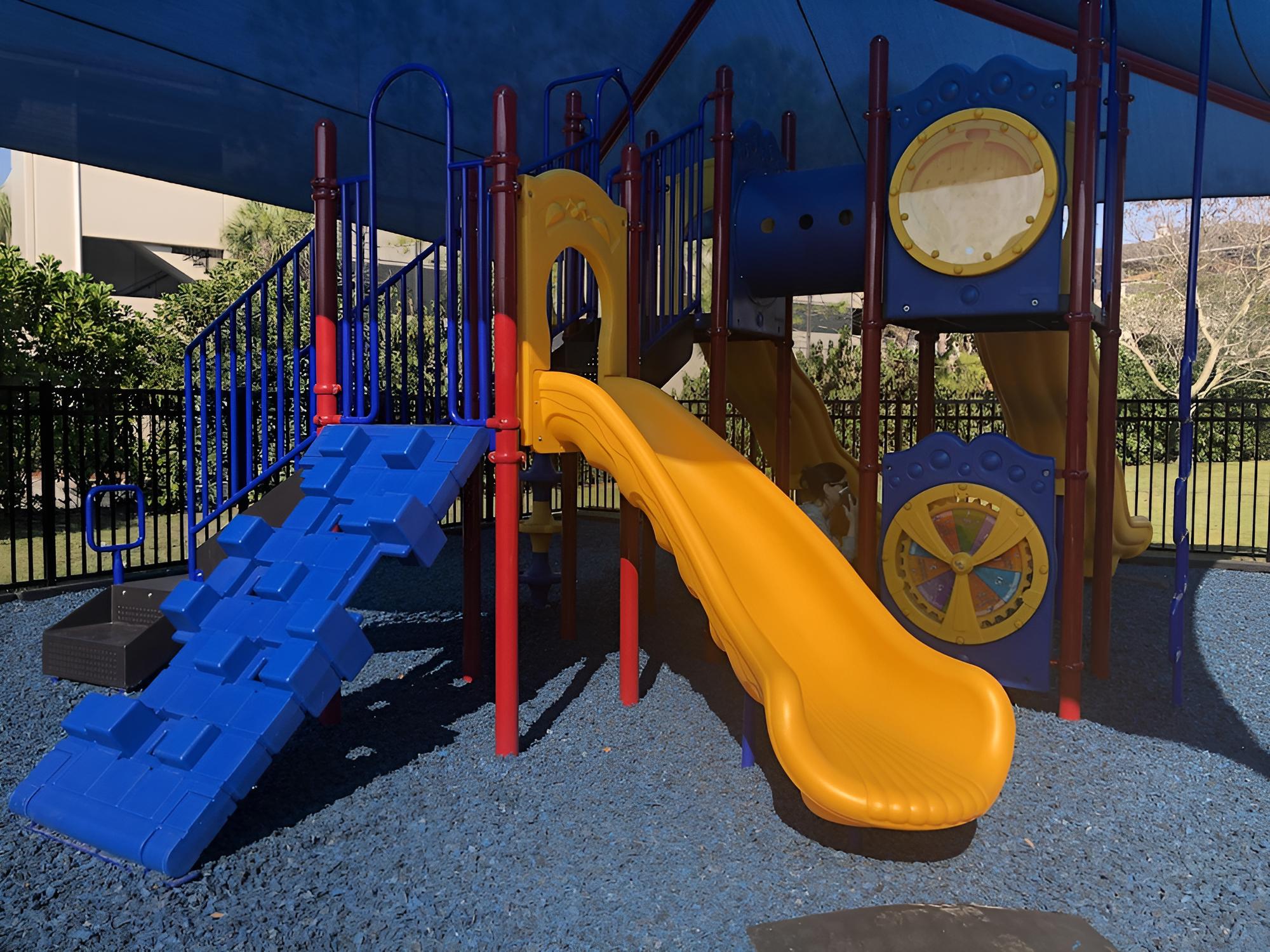 New Vista Cay Electra Near All Parks and Occc