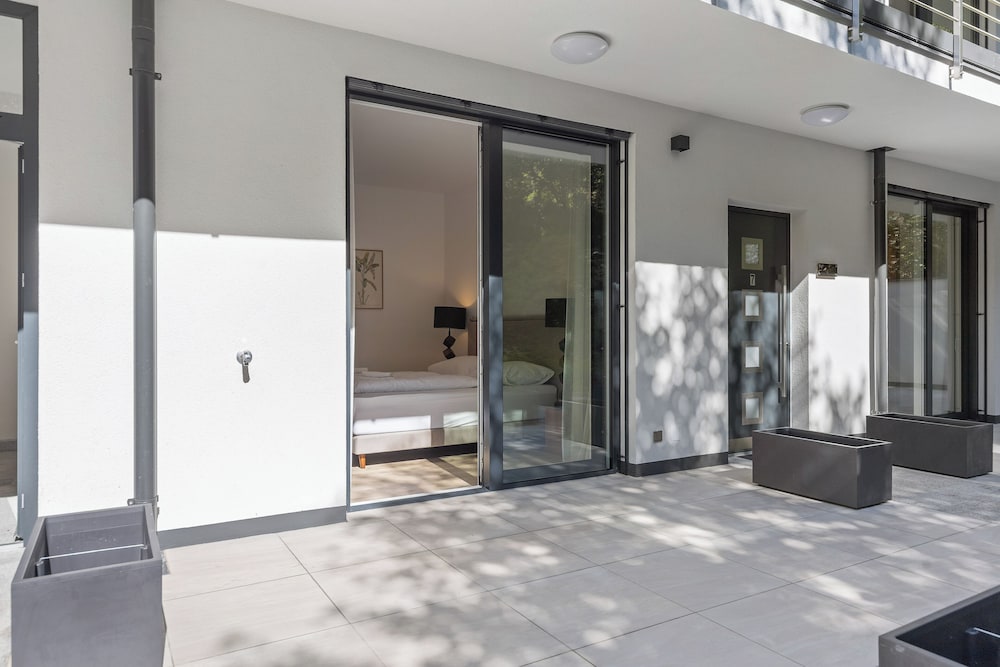 Maria Blick Lake View Apartments