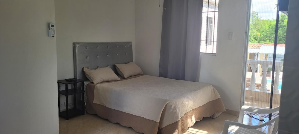 1 and 2-bed rms apt Across Juan Dolio view 3