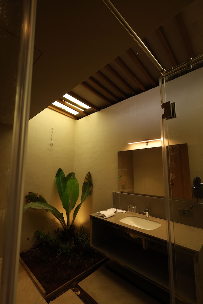 Ayati Resort & Spa