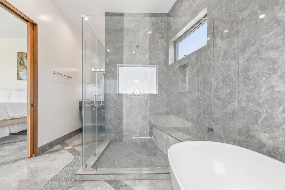 Luxe LA Escape w/ Pool, Views & Game Room Alta Vista Estate by Avantstay