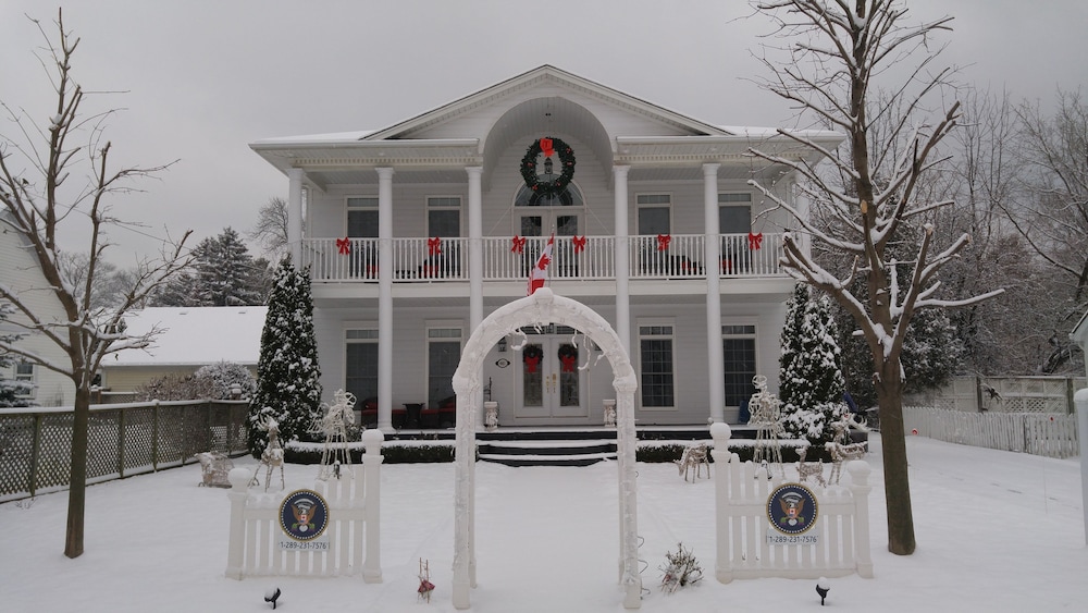 The White House Boutique Bed & Breakfast