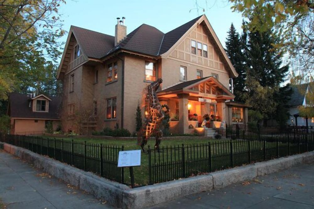 Helena Vacations - The Carolina Bed  Breakfast - Property Image 2
