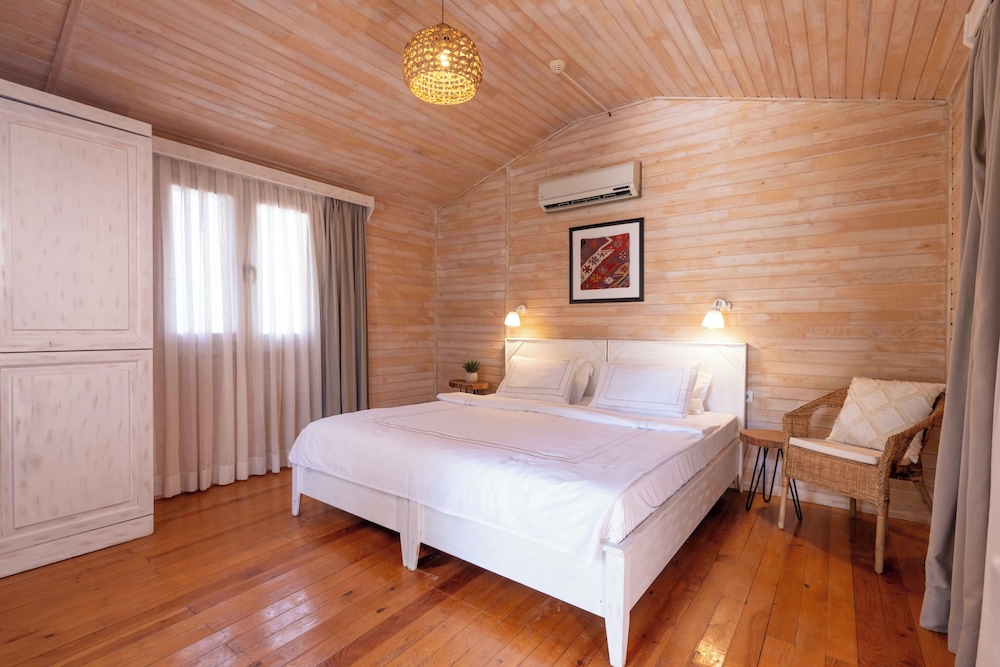 Alicra Otel Çıralı - Image 23