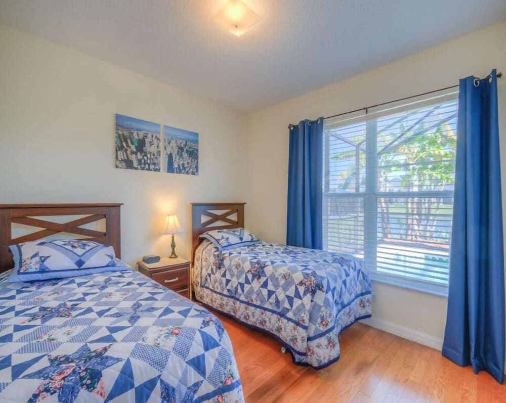 Ref 04 Superb 4 Bed Villa With Lake View Private Pool - Image 5