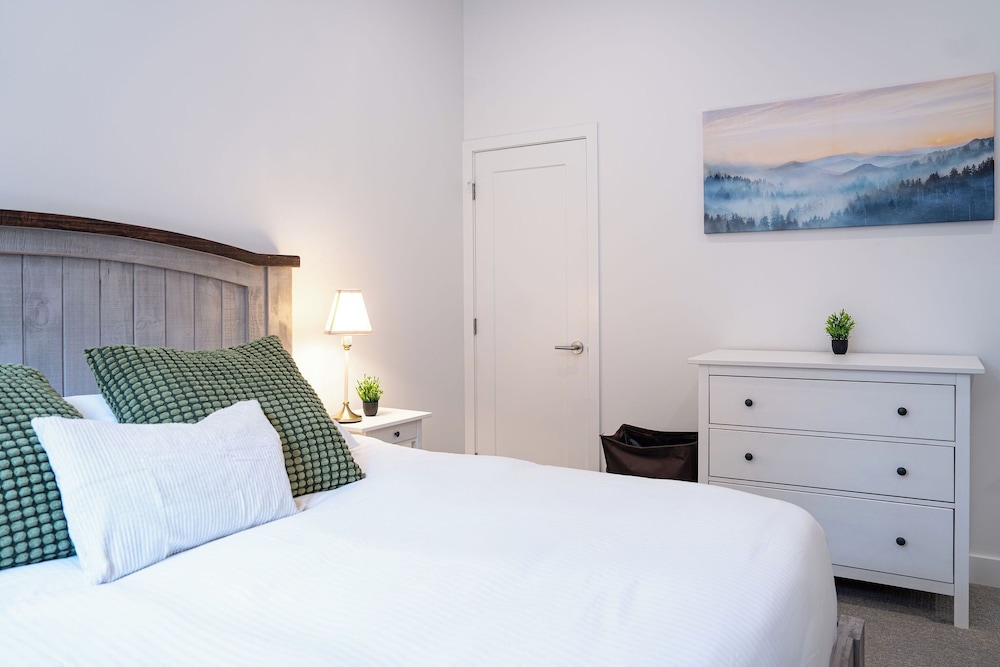 Camozzi Chalet Suite by Revelstoke Vacations