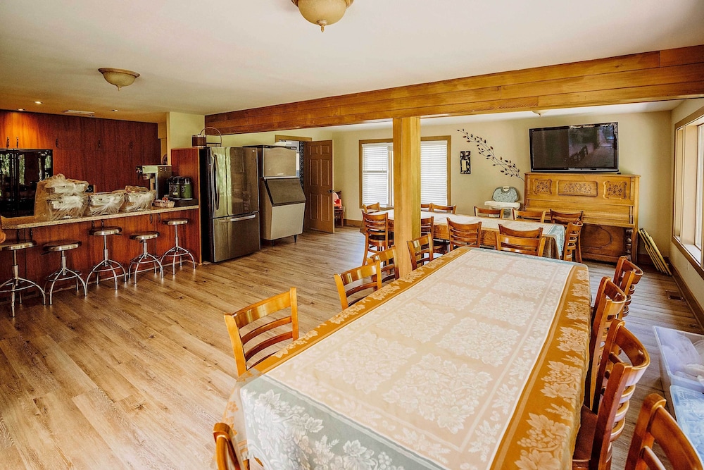'big House Lodge' - Cle Elum Retreat on 8 Acres! - Property Image 8