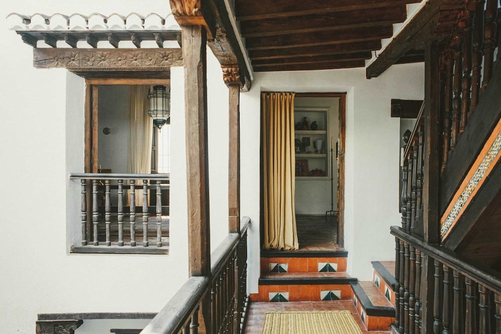 Alhambra Townhouse in Granada