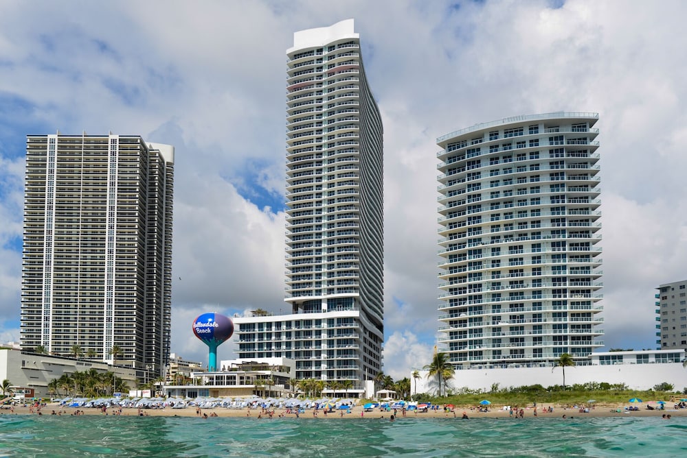 Luxury Beachfront Condo