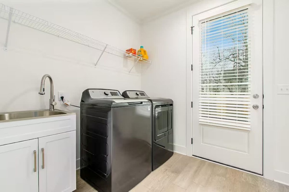 Jungle House Designer Residences – Downtown Columbus