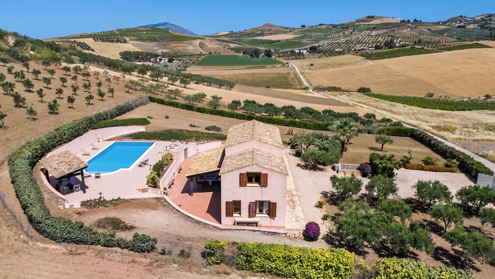 Villa sui Colli Ericini con Piscina