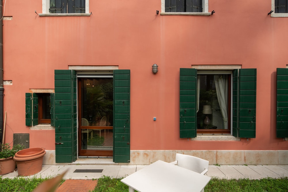 Garden Apartment