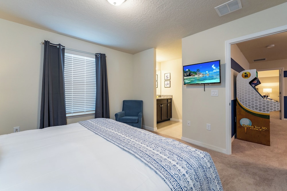 Discover Your Perfect Getaway 8BR Wonder