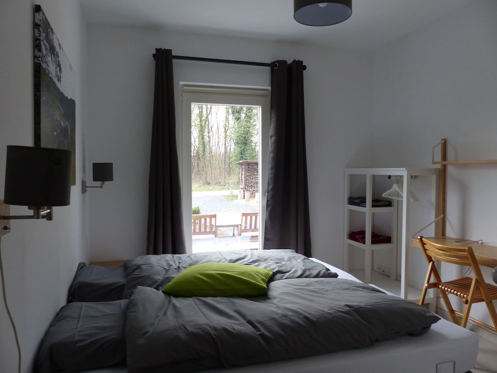 New House on the Edge of a Large Forest, Large Garden,very Quiet, Beautiful Area view 3