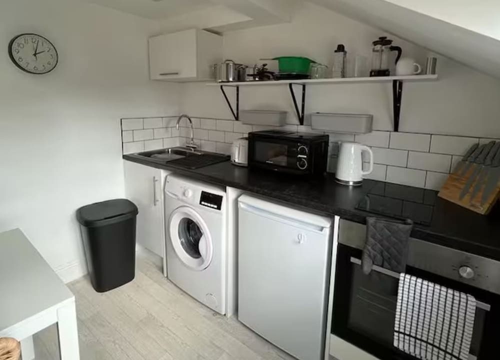 Host Stay Eign Street Dwelling
