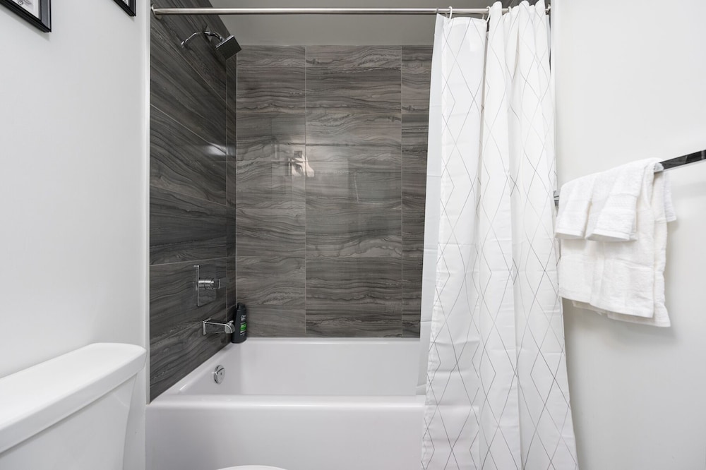 Jarvis Vacation Suites