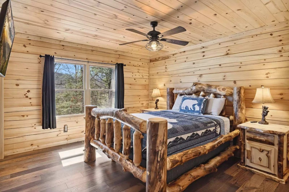 Mystic Cabin in Gatlinburg