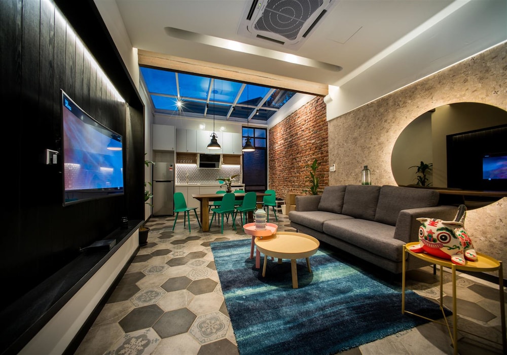 Tien Residence