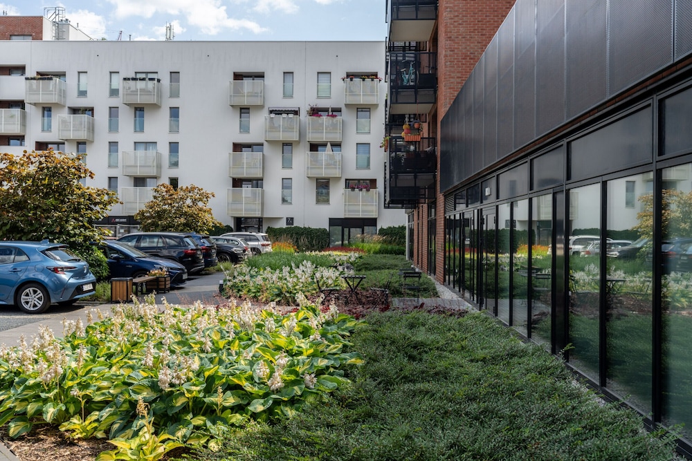 Niedziałkowskiego by Renters Prestige view 3