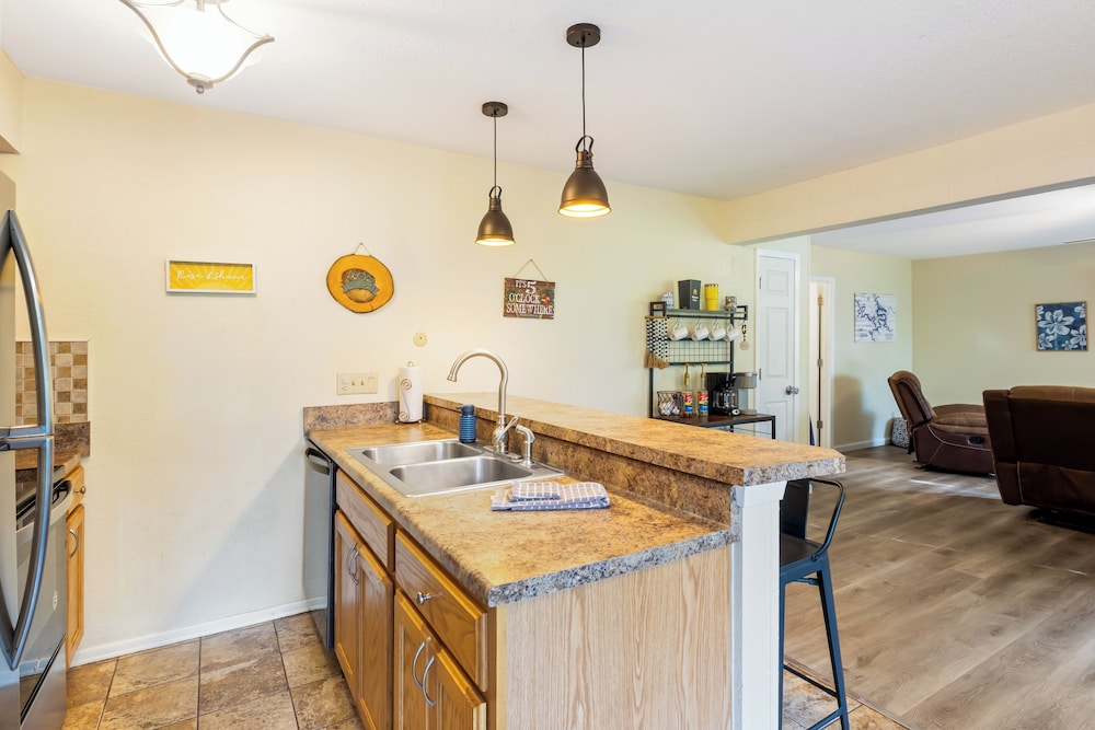Home w/ Deck, Grill, W & D: Close to Resort & fun