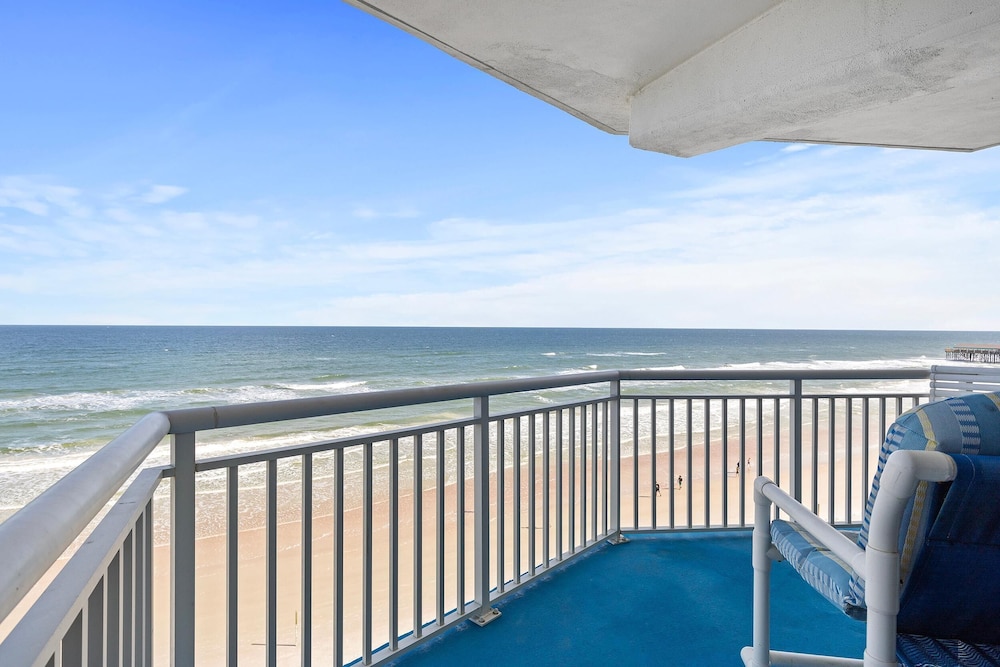 Surfside Club 503
