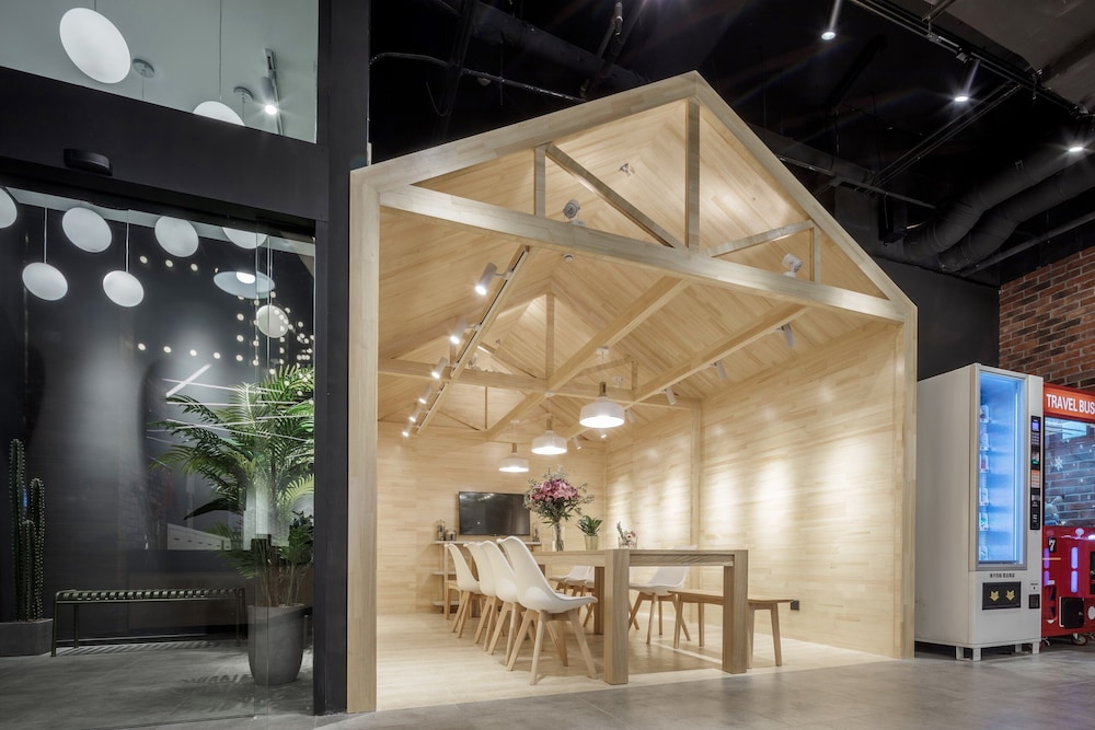 IFOREST Hotel (Shanghai Flagship Store)