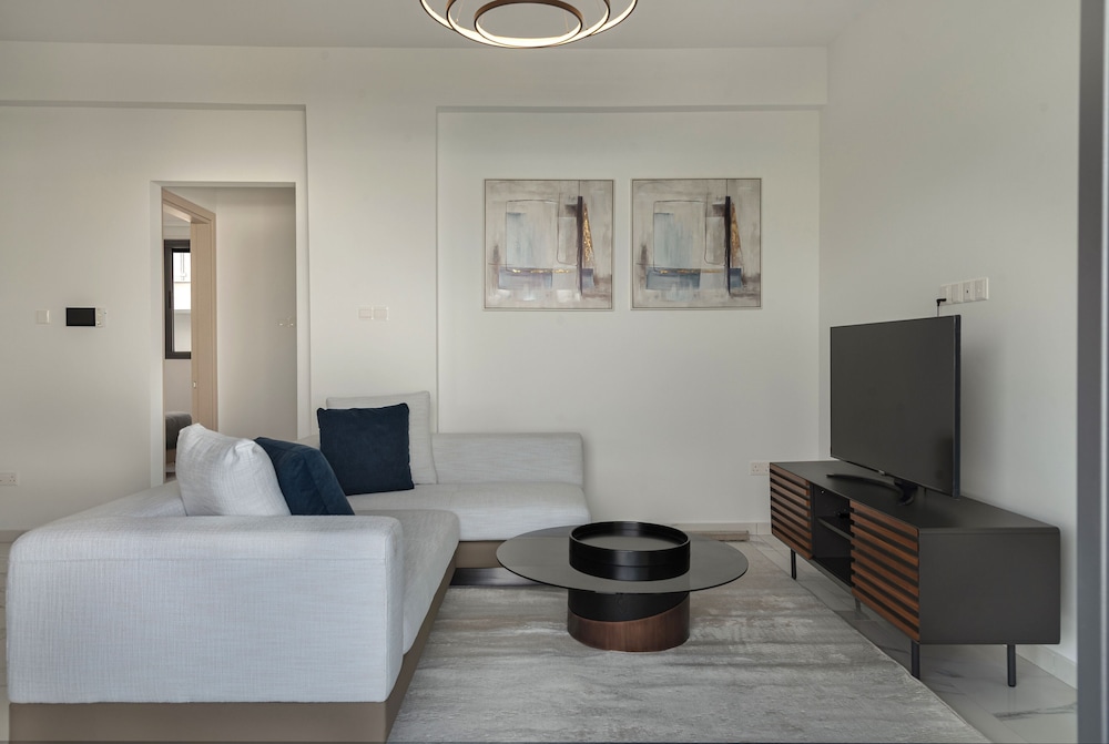 Phaedrus Living: Limassol Opalia Residences Jade