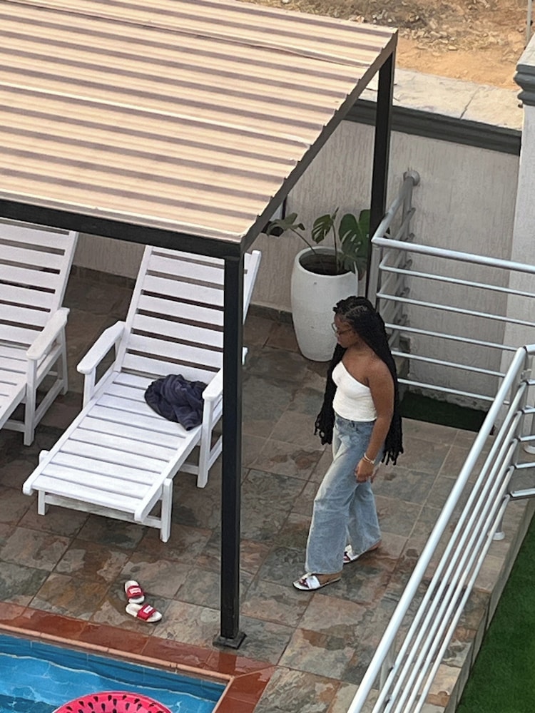 Beautiful Serviced Apartment at Nanakrom, Accra