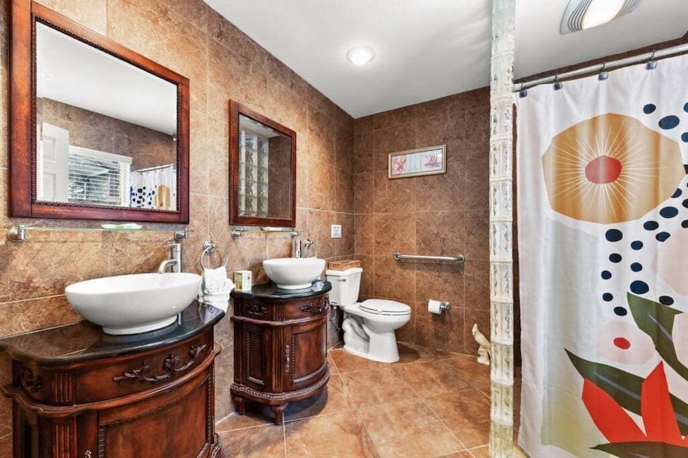 Cozy 3br Home W/ Private Pool Near Disney 3 Bedroom Villa