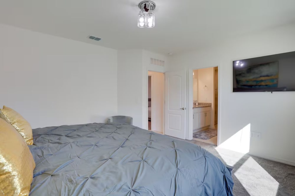 Palm Breeze Lux Stay - Port St. Lucie