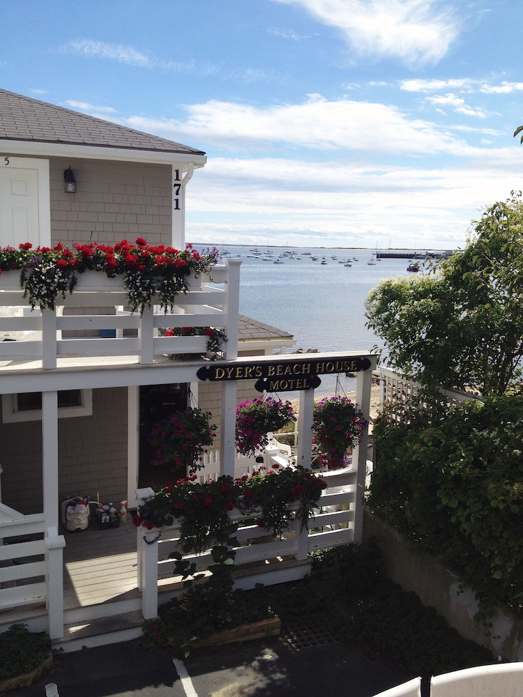 Dyer's Beach House