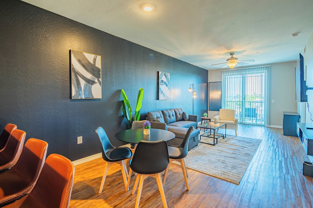 ROVE LIVING/KL - The Fredrick Tempe