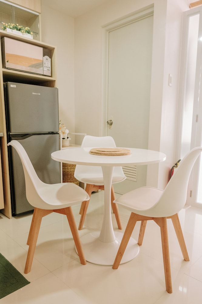 Zen & Minimalist Comfort