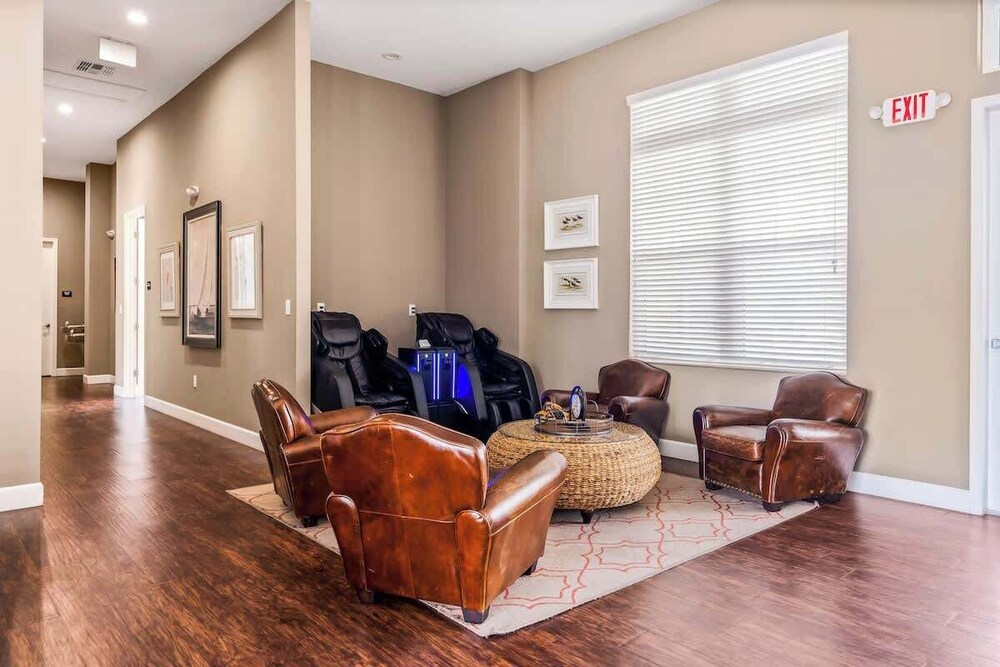 Family Getaway, 4BR Home Near Disney