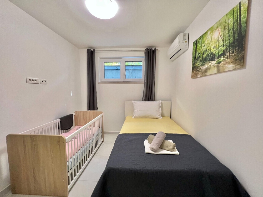 Apartment in Croatia Near Adriatic Coast view 3