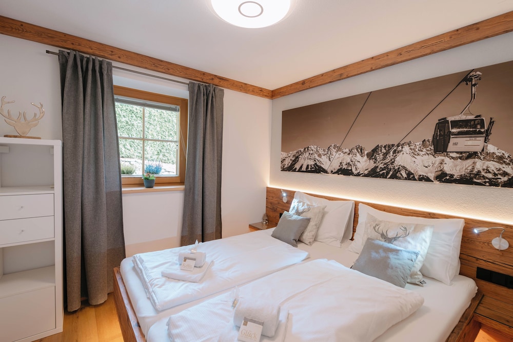 Luxury Chalet 330 m² Sauna, Jacuzzi & Mountain View